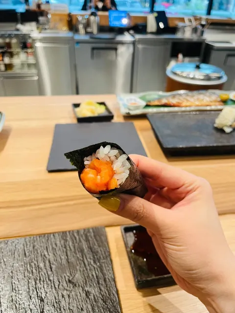 🇨🇦 ​​West Van's Hidden Gem: Hello Nori's Hand Roll Heaven​​ 🍣🔥