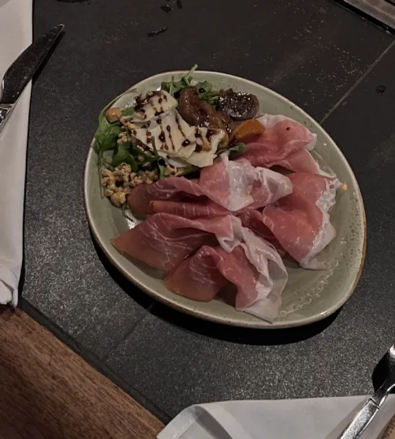 Boston Giulia | Eat the first bite and book the next 🤤