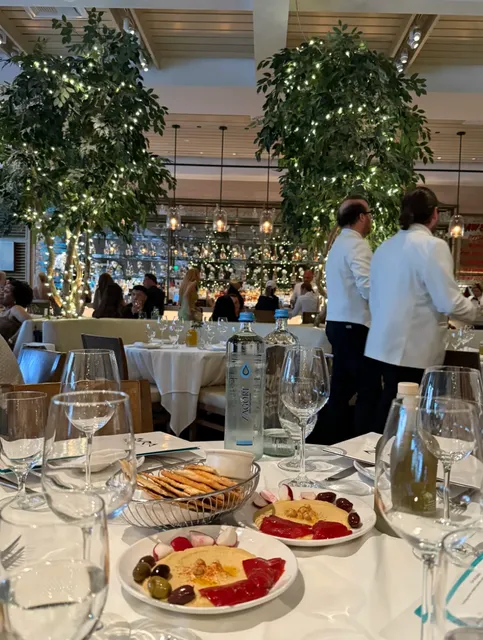 🎂 Birthday Aesthetics in LA | My Annual "Pretty Meal" Ritual Guide