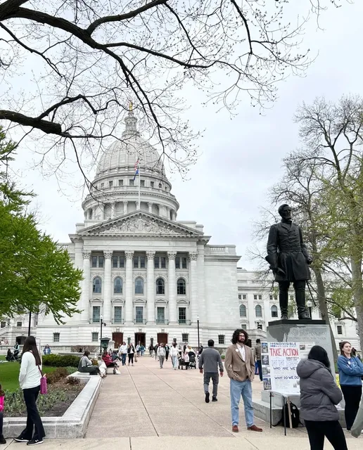 🏛️ Madison Landmark: Wisconsin State Capitol