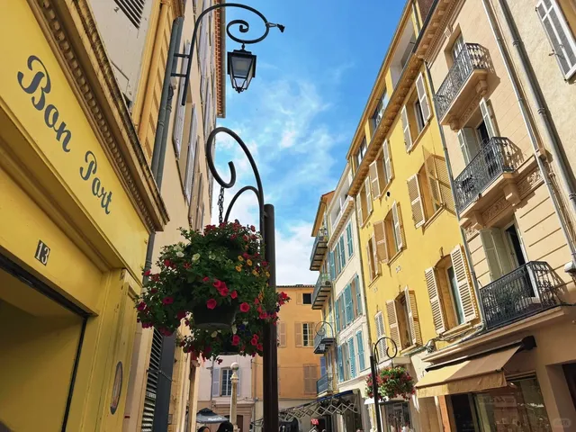 🇫🇷 Antibes: The Crown Jewel of the French Riviera