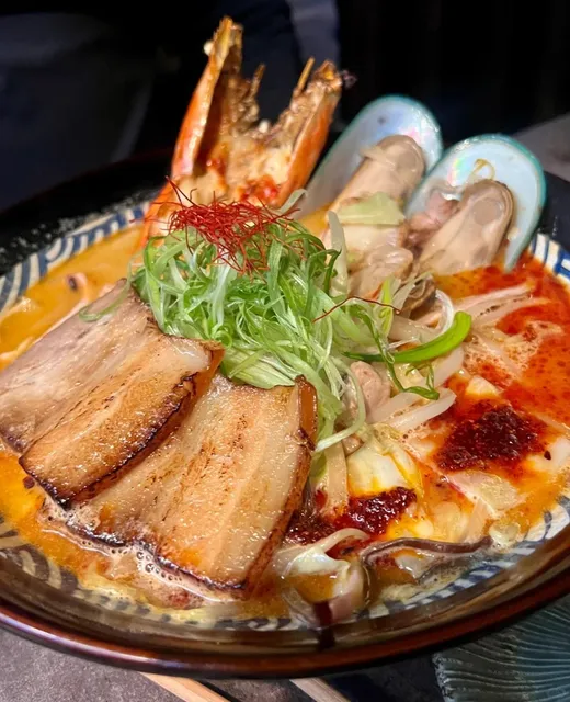 New York | When It's Cold and Windy, Warm Up with Kin Ramen 🍜