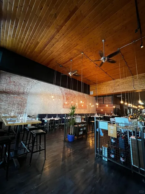 🍖 Unbelievably Good Bone Marrow Near Seattle! 🚗💨