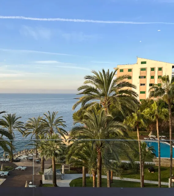 🇪🇸 Parma is pushing this great value for money sea view hotel!