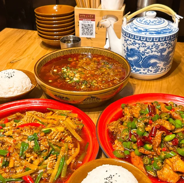 ​​🌶️ Vancouver's #1 Sichuan Cuisine | So Delicious It'll Make You Cry