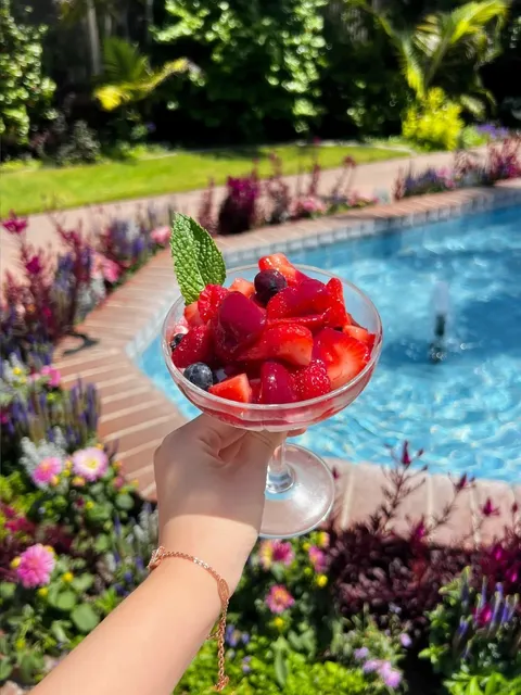 Irvine’s Secret Garden Restaurant (Brunch Goals!) 🌿✨​​