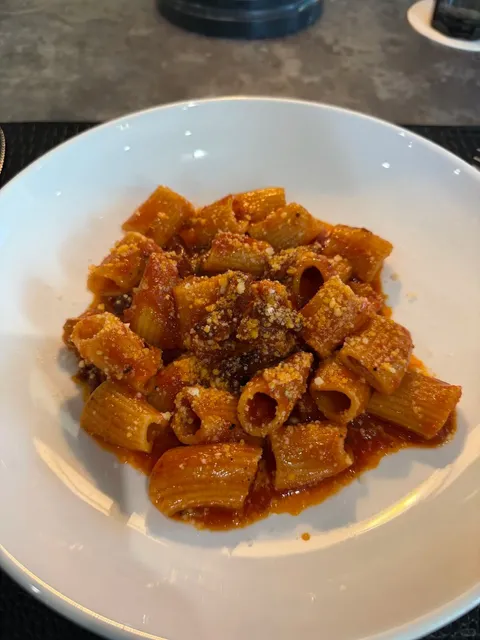 NOLA Food & Bar Shares 🍽️🎷