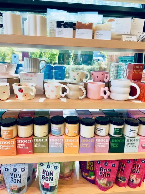 🇨🇦 Worth the 30-Min Cross-Province Hike in Ottawa for This Bagel! 🥯