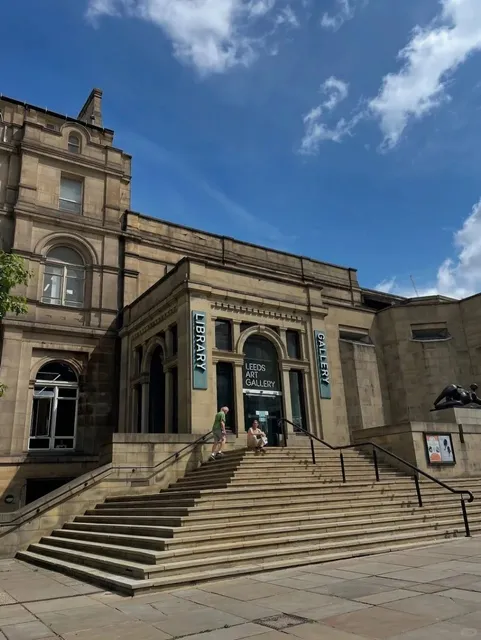 🇬🇧 Leeds Art Gallery: Free Cultural Escape in the City Centre! 🎨