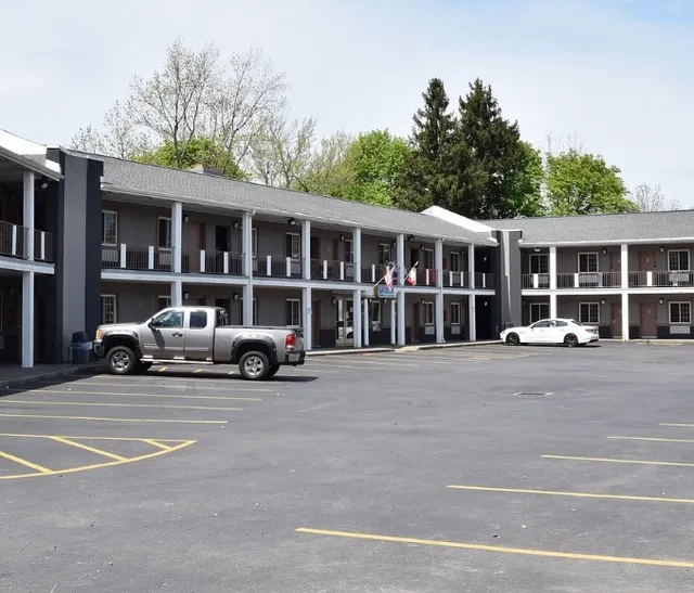 A Classic American Motel!