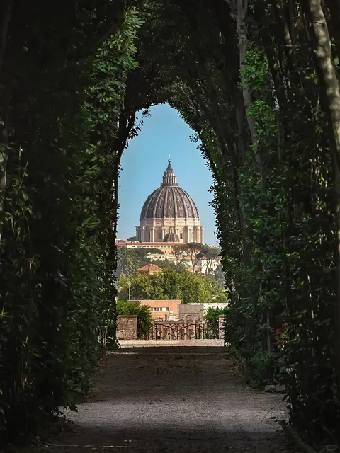 12 Must-Shoot Photo Spots in Rome This Summer 📸