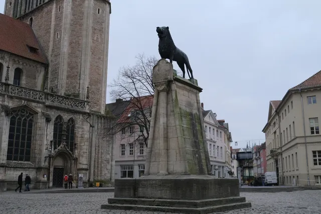 🇩🇪 Braunschweig Day Trip: History, Art & Charm! 🦁✨