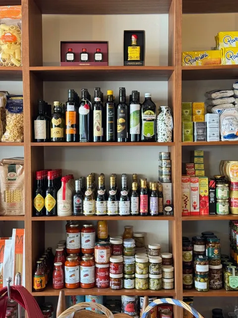 LA｜Mediterranean Dream: Grocery, Bakery & Home Goods! 🥖✨