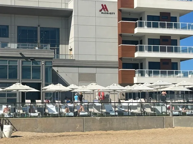 🌊 October Getaway at Virginia Beach – A Wonderful Resort Experience! 