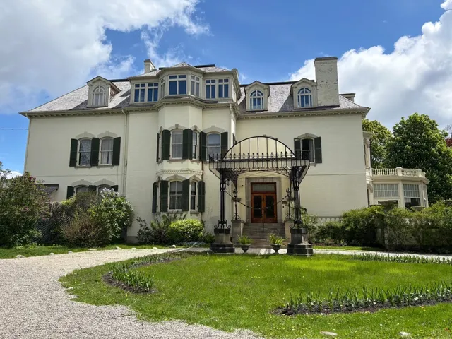🇨🇦 Hidden Gem Alert: Spadina Museum During Doors Open! 🏛️✨