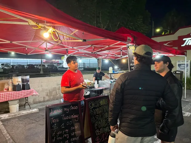 These $1 Tacos in LA Had Me Coming Back 3 Nights Straight! 🌮😭