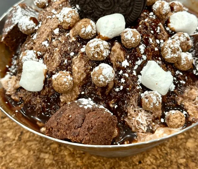 Montreal Food Diary  | This Edition is All Hits! 💥