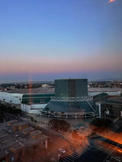 LA Hotel Recommendation - Moxy LA Downtown Hotel by Marriott 